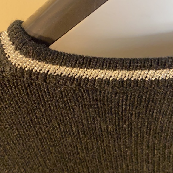 Vintage Christmas Sweater - Picture 3 of 14